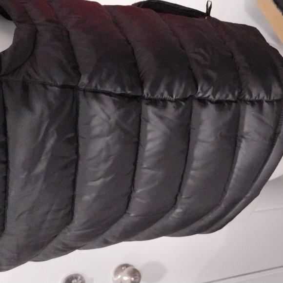 Spyder black zip hooded vest with pockets. Small - Picture 12 of 16